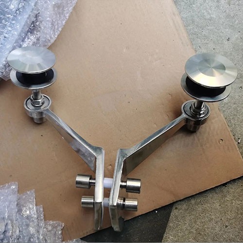 Point-Fixed Glass Curtain Walls in Mexico City: The Ultimate Guide to Spider Fittings & Seismic Safety