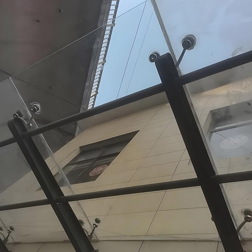 RL3004 Heavy Duty 300 Series 2-Way 90 Degree (V-Shape) Spider Fitting for Glass Corners